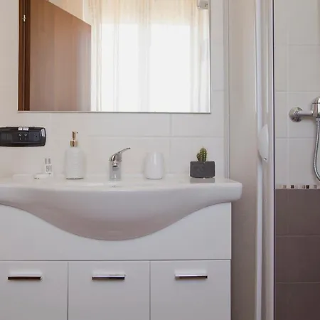 Kalinifta Residence 3*