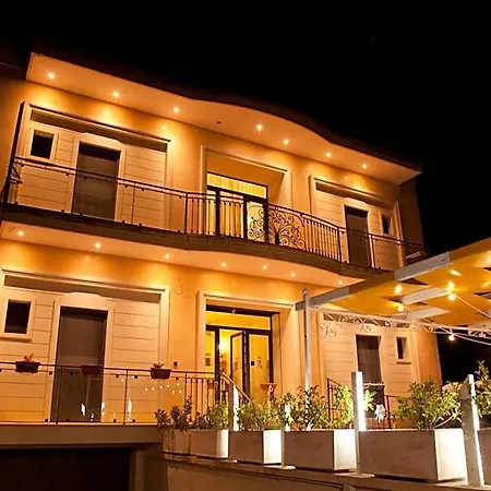 Bed & Breakfast Kalinifta 3*