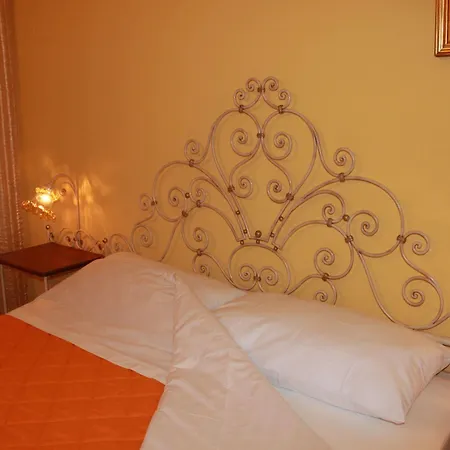 Kalinifta 住宿加早餐酒店 3*