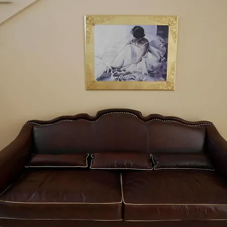 Kalinifta Residence *